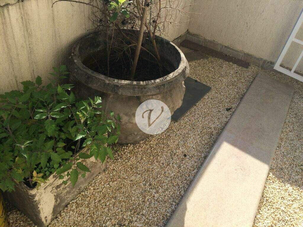 Sobrado à venda no Vila Scarpelli: 