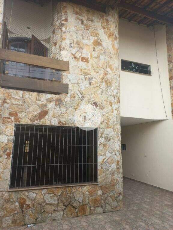 Sobrado à venda no Vila Eldízia: 