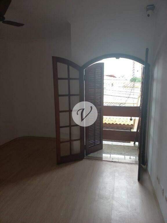 Sobrado à venda no Vila Eldízia: 