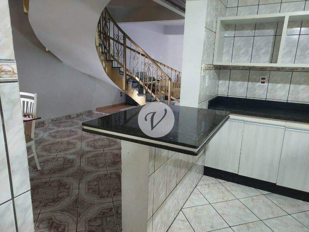 Sobrado à venda no Vila Vitória: 