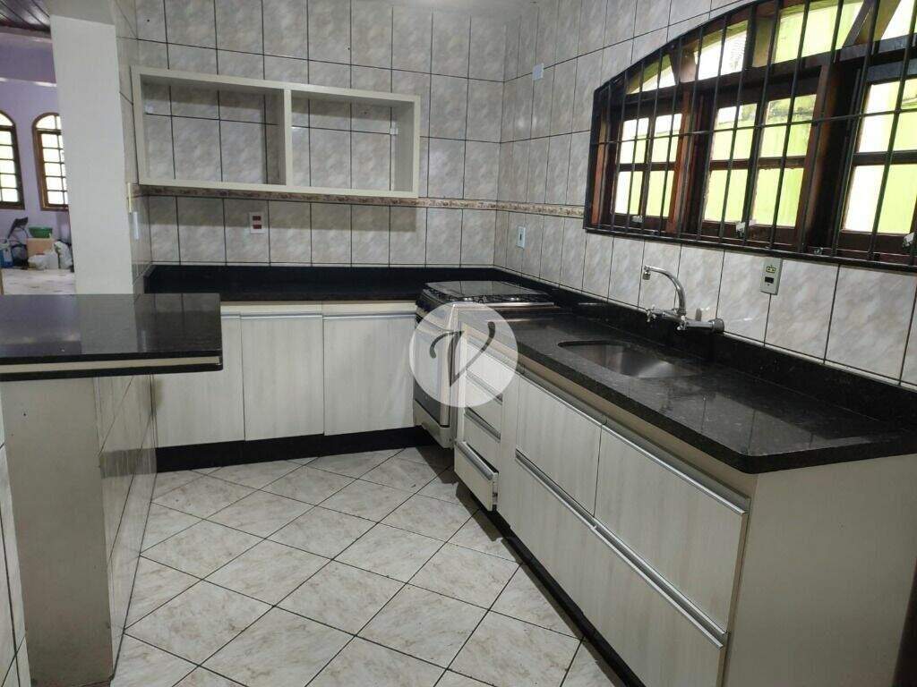 Sobrado à venda no Vila Vitória: 