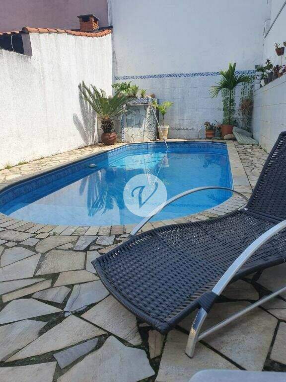 Sobrado à venda no Santa Maria: 