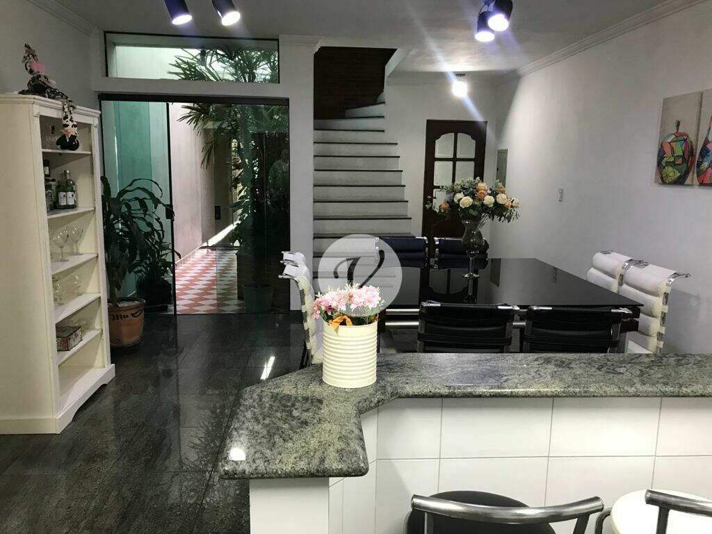 Sobrado à venda no Santa Maria: 