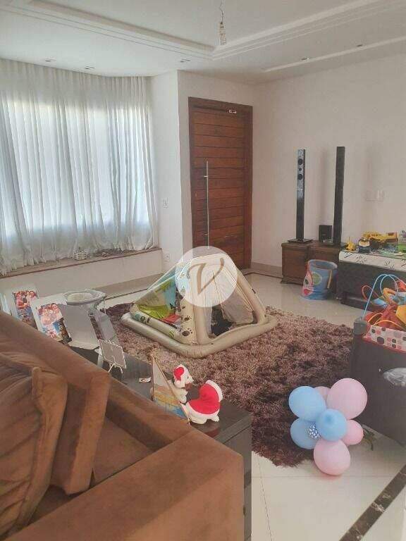 Sobrado à venda no Campestre: 