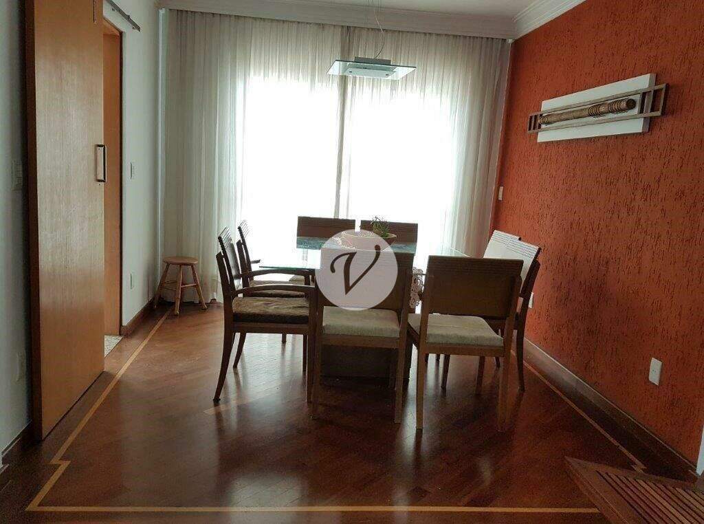 Sobrado à venda no Jardim: 