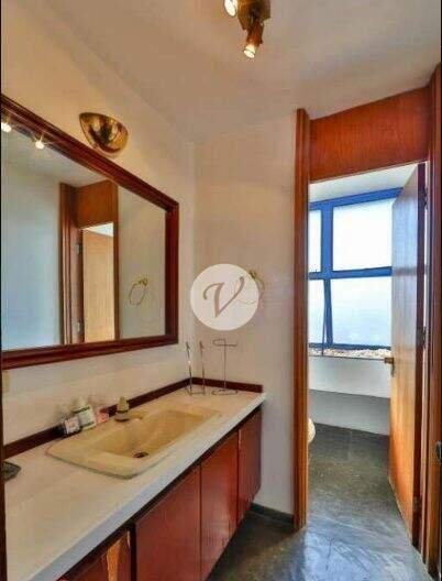 Apartamento à venda no Jardim: lavabo