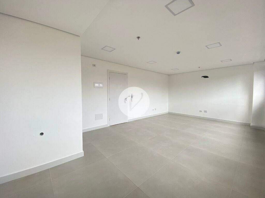 Sala à venda no Vila Assunção: 