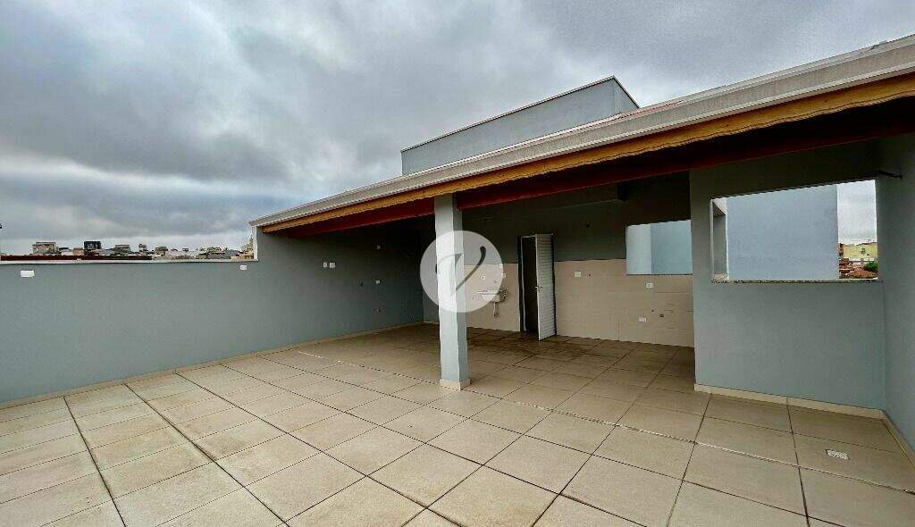 Cobertura à venda no Parque das Nações: 