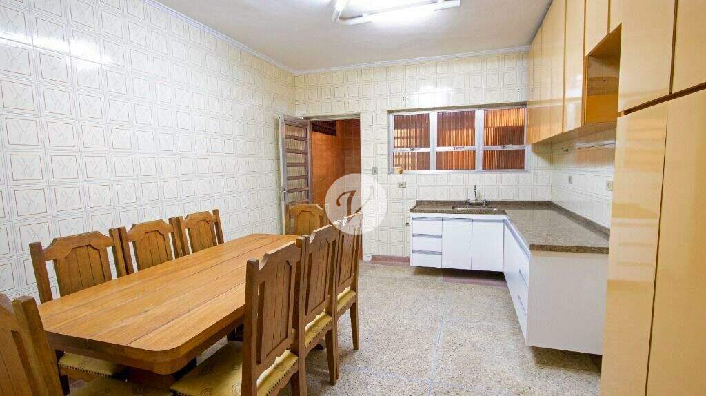 Sobrado à venda no Jardim: 