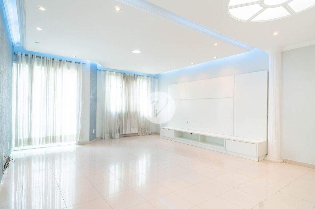 Sobrado à venda no Campestre: 