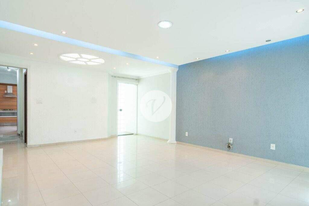 Sobrado à venda no Campestre: 