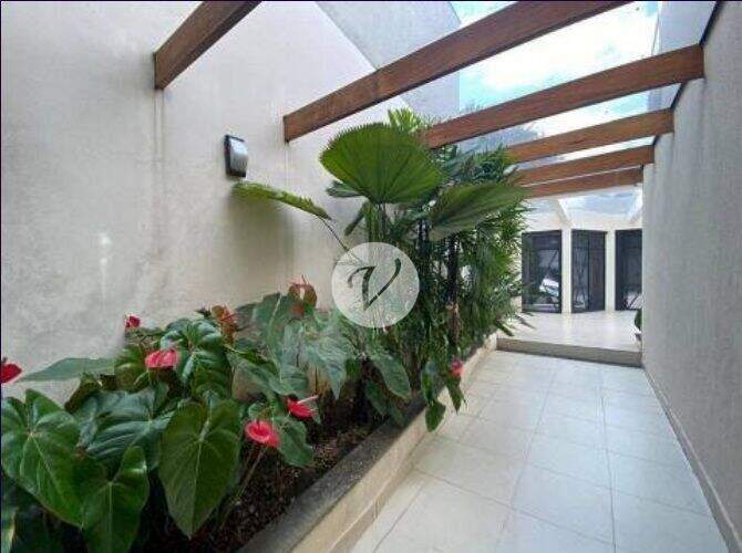 Sobrado à venda no Jardim: 