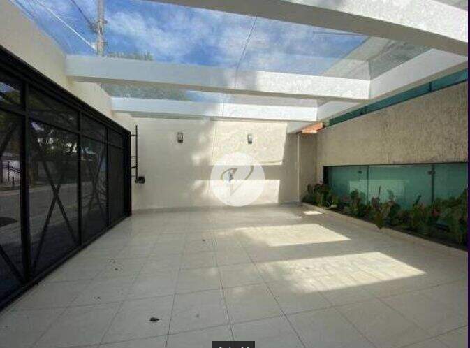 Sobrado à venda no Jardim: 