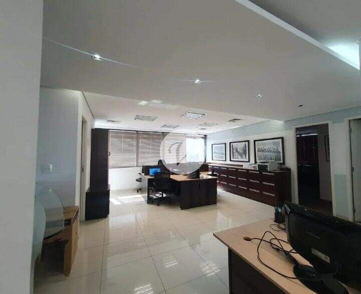 Sala à venda no Centro: 