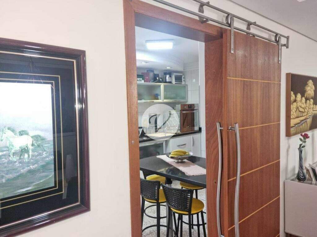Apartamento à venda no Santa Teresinha: 