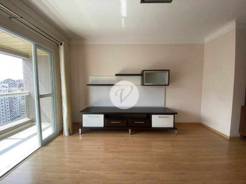 Apartamento à venda no Centro: SALA DE ESTAR E SACADA