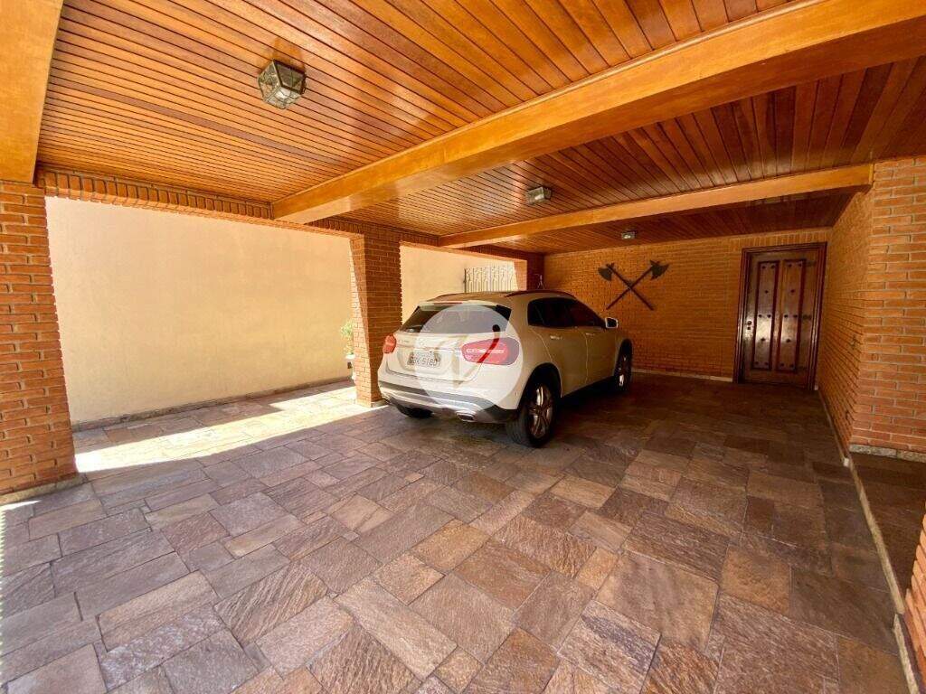 Sobrado à venda no Campestre: 