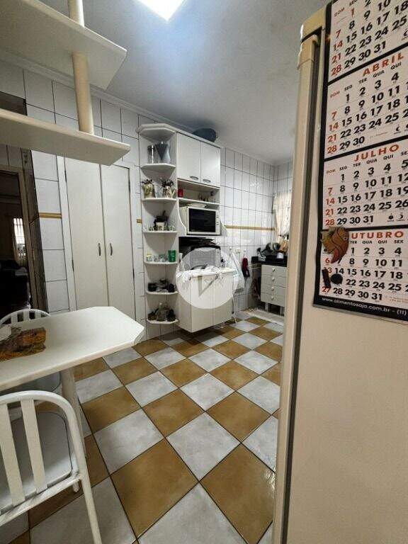 Sobrado à venda no Jardim: 