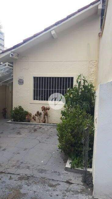 Casa à venda no Centro: 