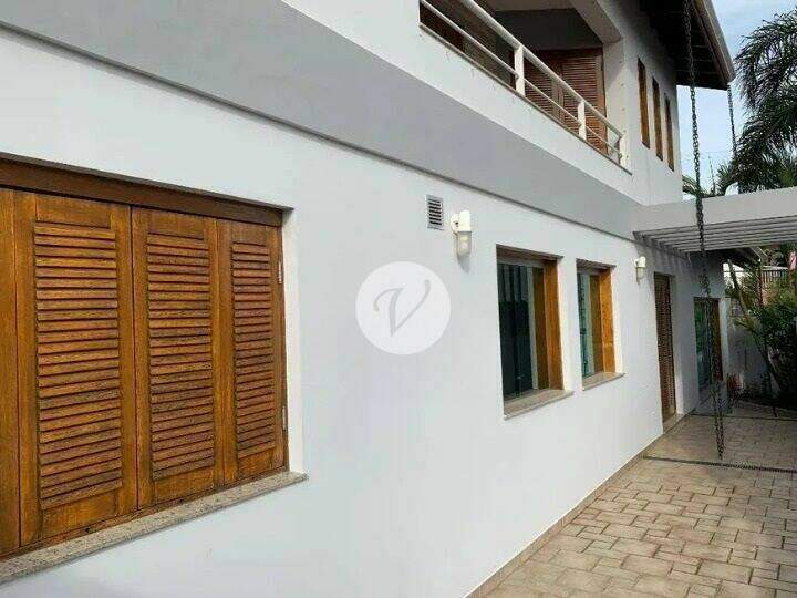 Sobrado à venda no Vila Scarpelli: 