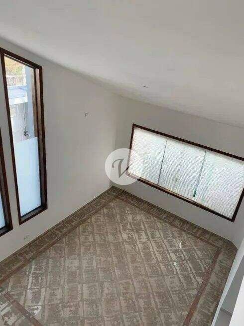 Sobrado à venda no Vila Scarpelli: 