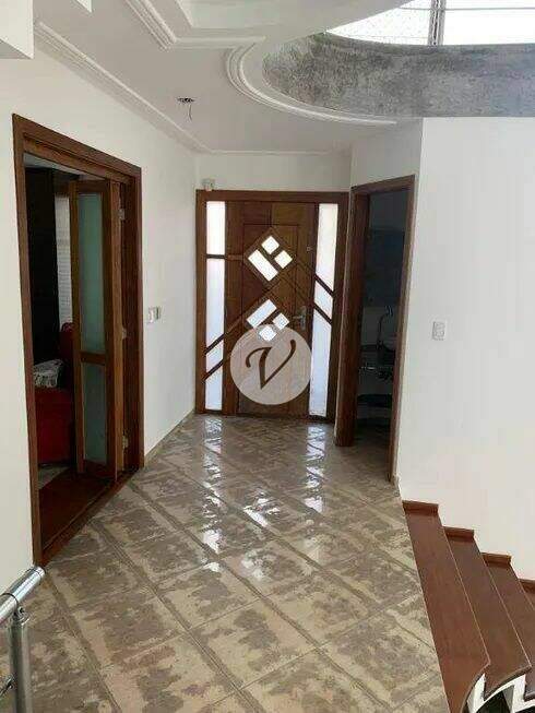 Sobrado à venda no Vila Scarpelli: 