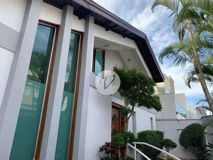 Sobrado à venda no Vila Scarpelli: 