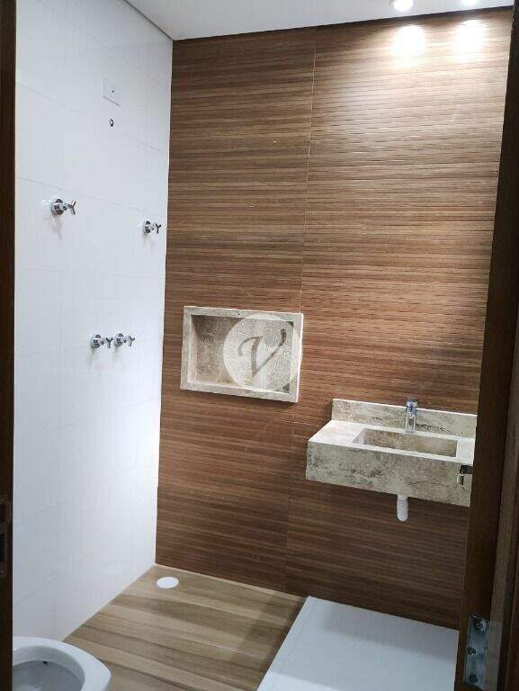 Sobrado à venda no Alves Dias: 