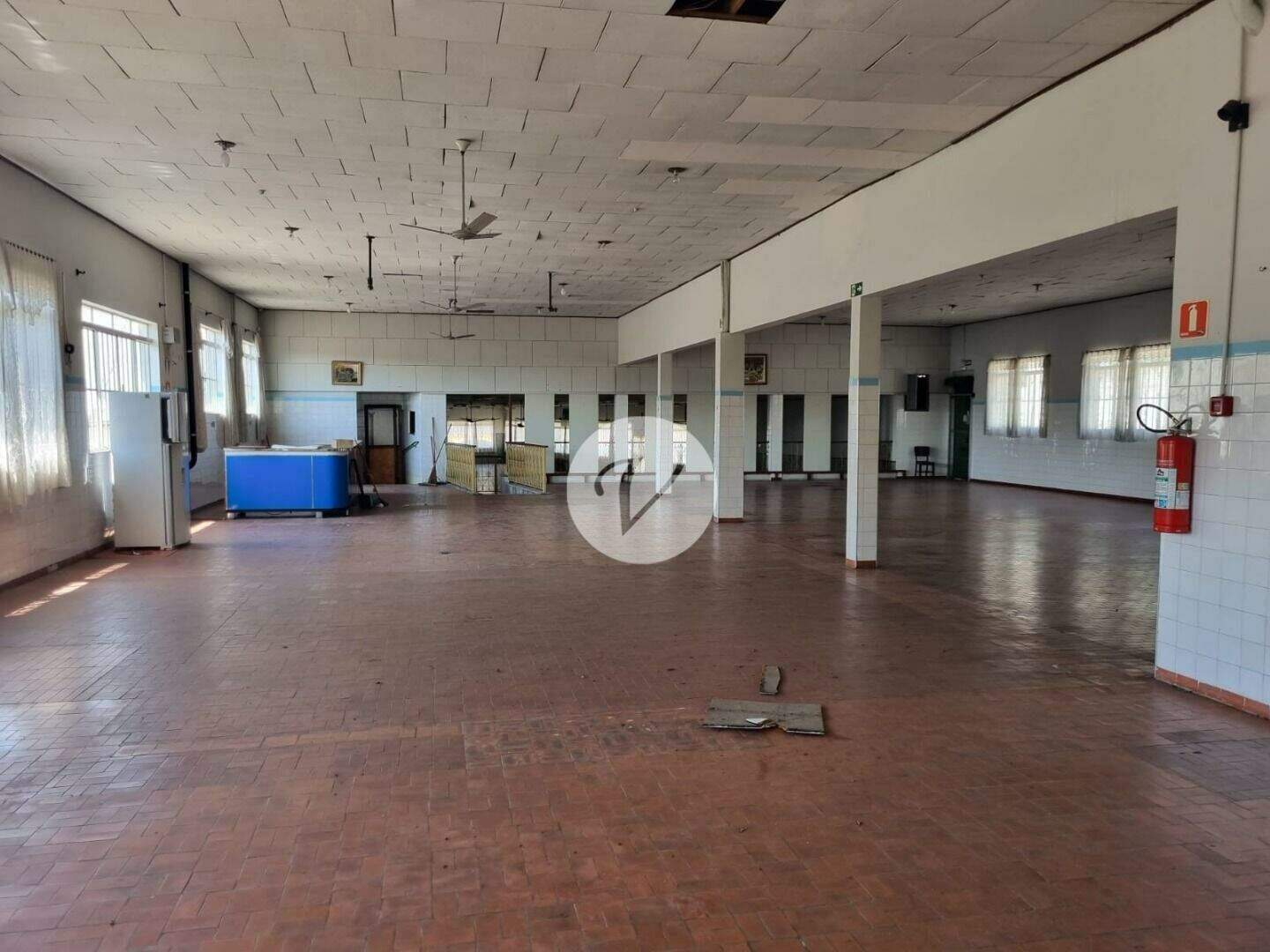 Galpão à venda no Batistini: 