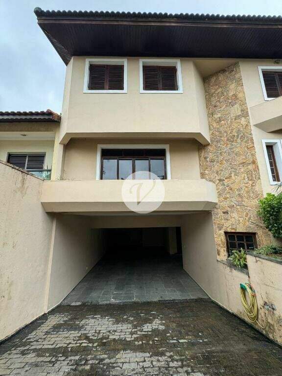 Sobrado à venda no Parque dos Pássaros: 