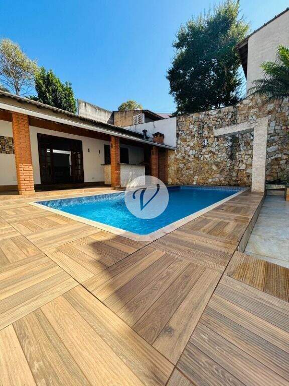 Sobrado à venda no Jardim: 