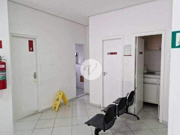 Prédio à venda no Vila Alzira: 