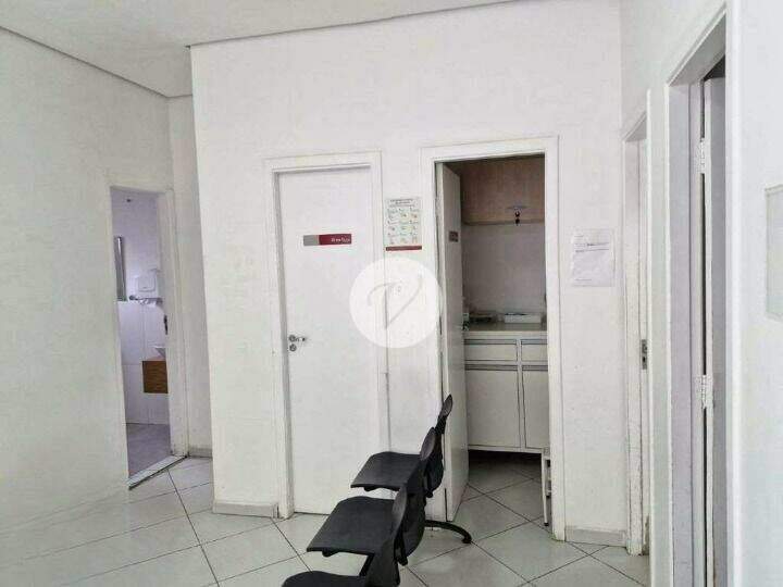 Prédio à venda no Vila Alzira: 