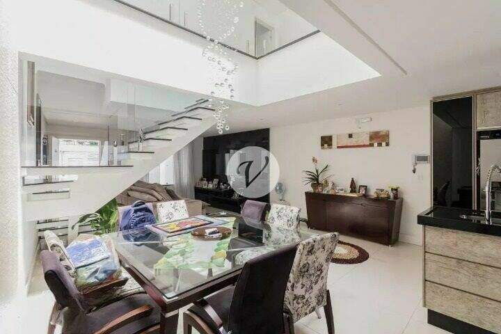 Sobrado à venda no Silveira: 