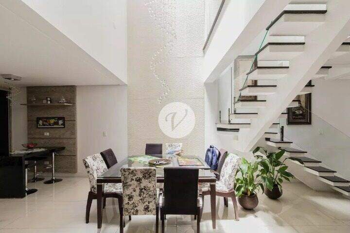 Sobrado à venda no Silveira: 