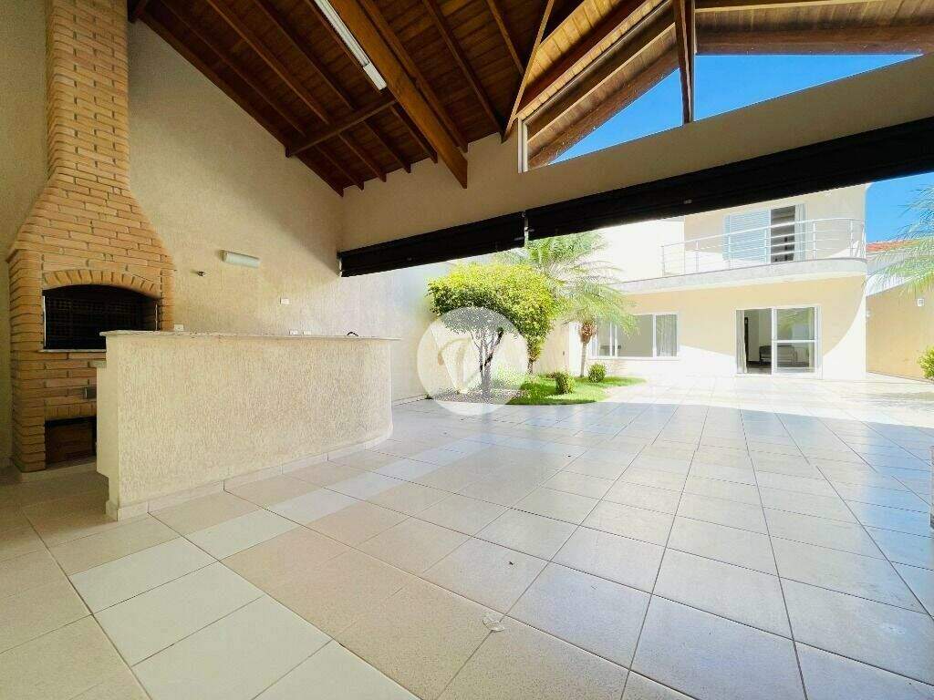 Sobrado à venda no Jardim: 