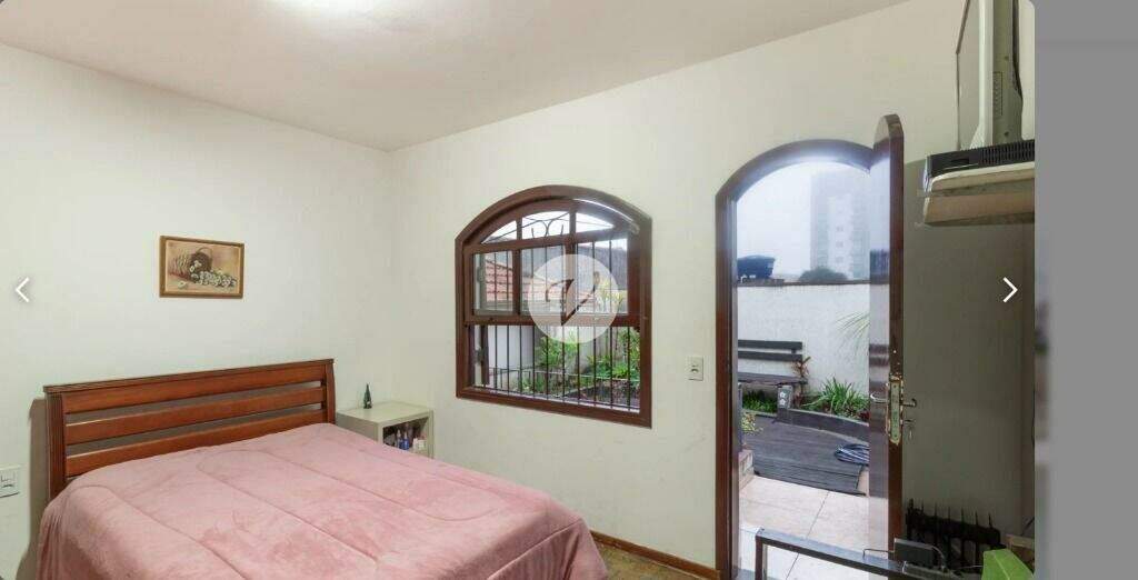 Sobrado à venda no Vila Helena: 