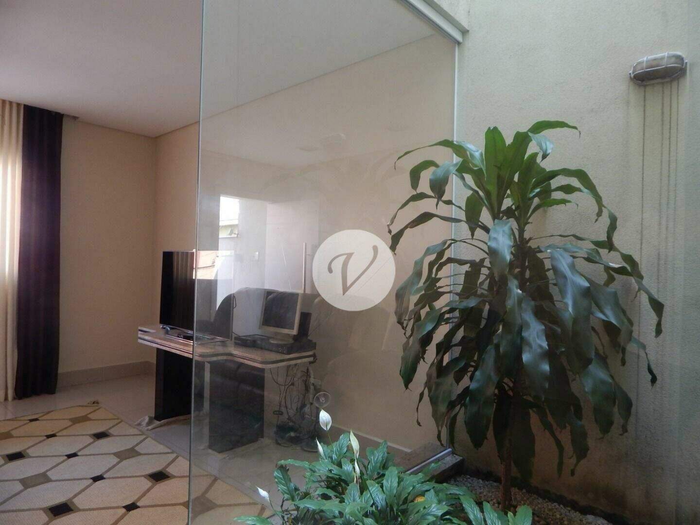 Sobrado à venda no Jardim Iracema: 