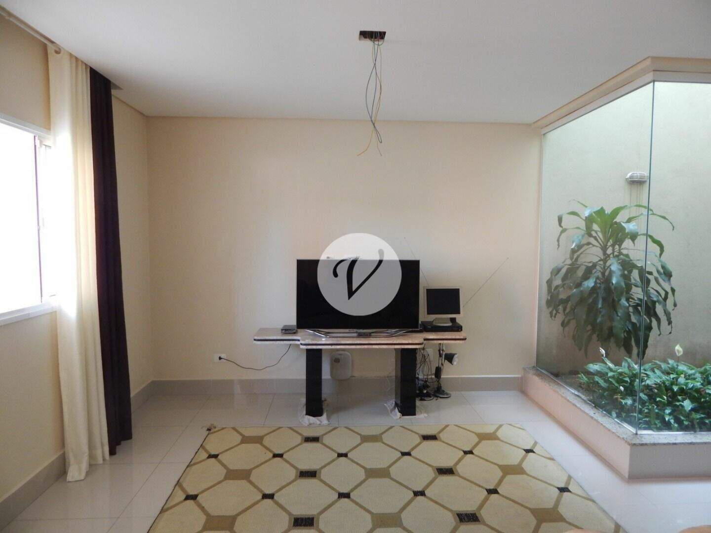 Sobrado à venda no Jardim Iracema: 