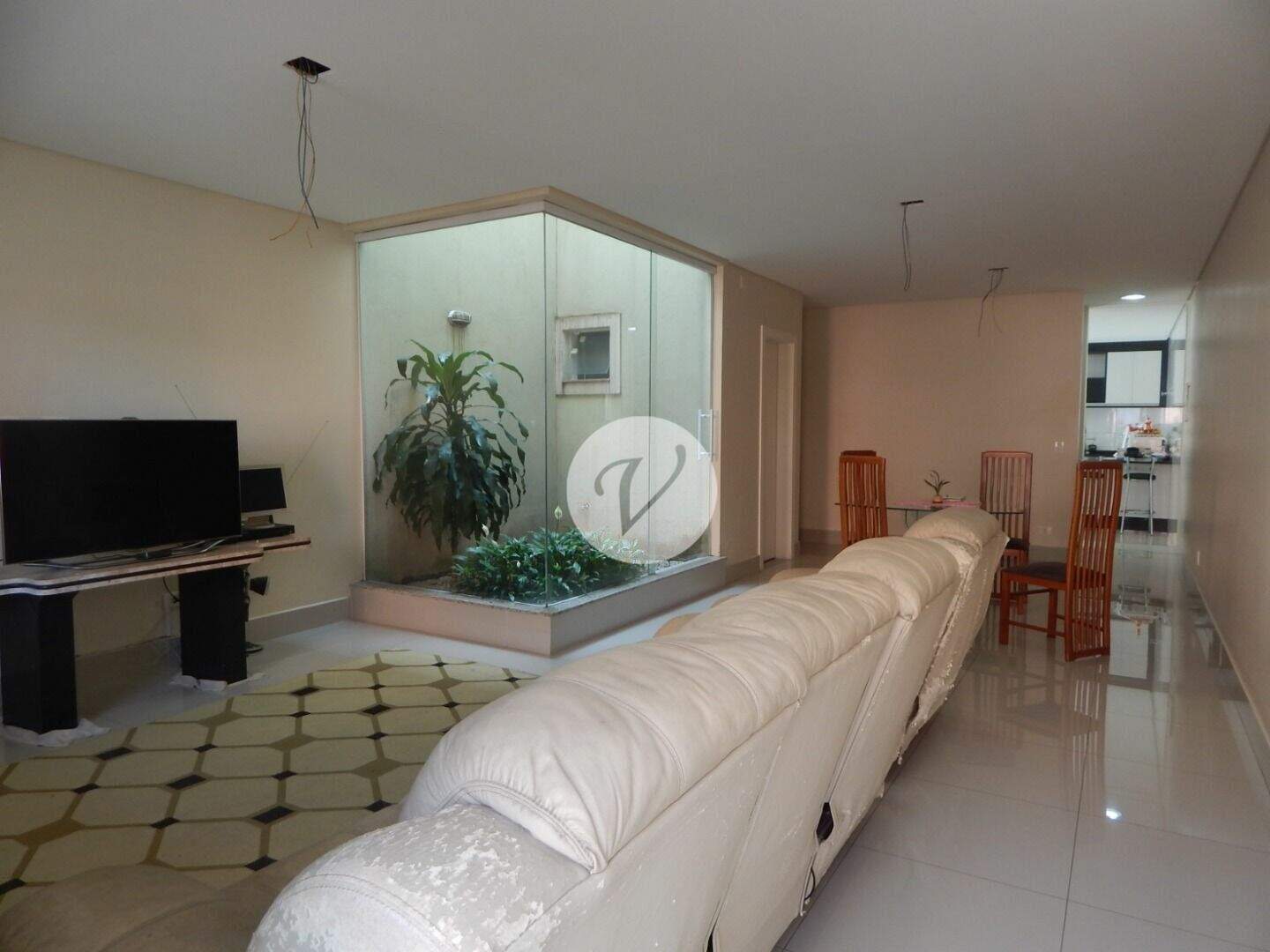 Sobrado à venda no Jardim Iracema: 