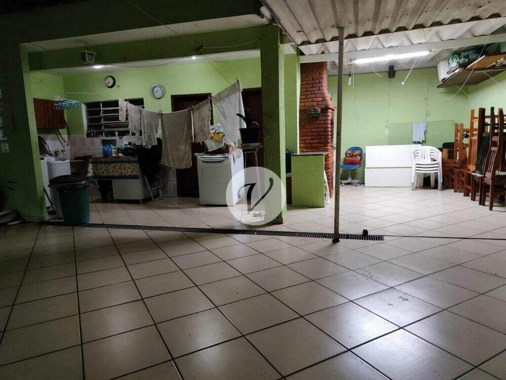 Sobrado à venda no Jardim: 