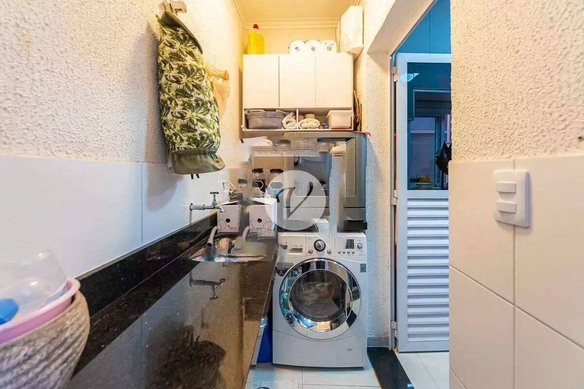 Sobrado à venda no Vila Gilda: 