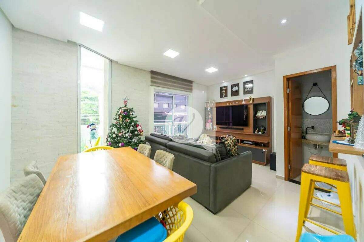 Sobrado à venda no Vila Gilda: 