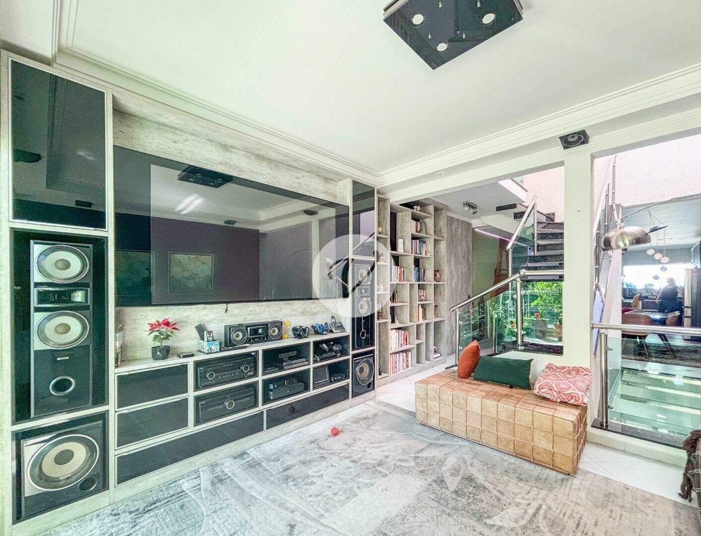 Sobrado à venda no Vila Guiomar: 