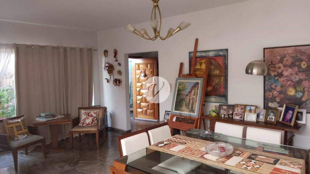 Casa à venda no Jardim: 