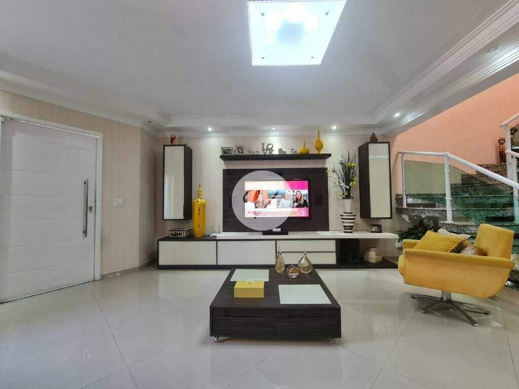 Sobrado à venda no Vila Santa Teresa: 