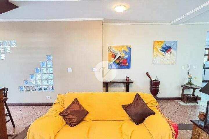 Sobrado à venda no Campestre: 