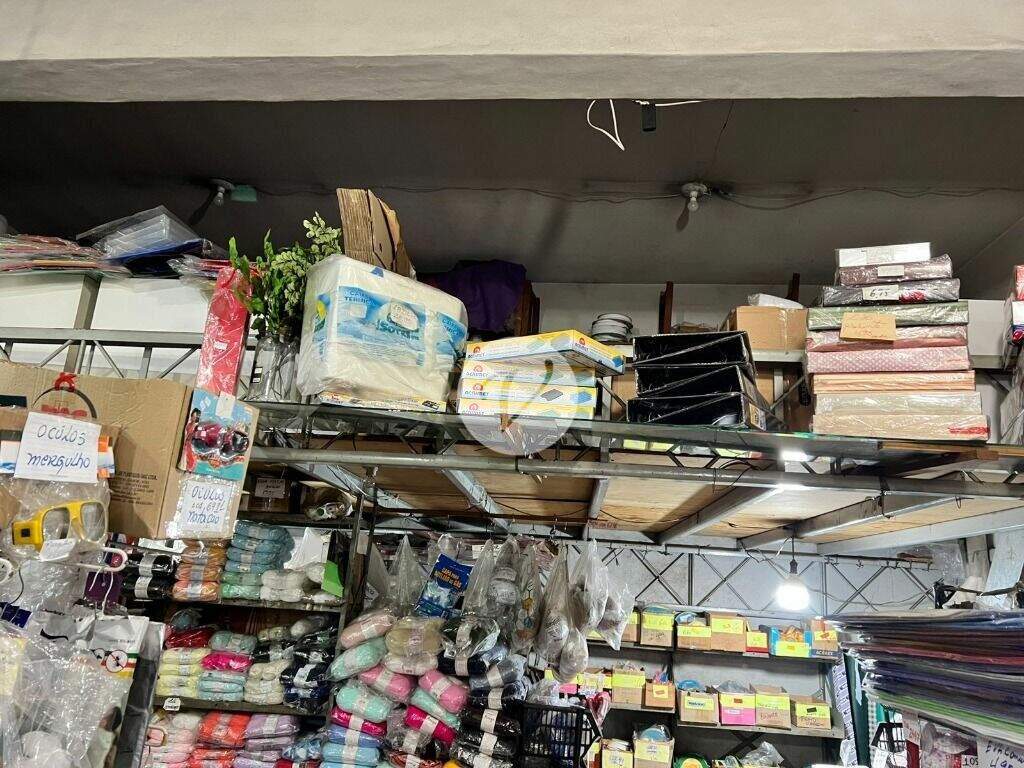 Prédio à venda no Vila Bela Vista: 