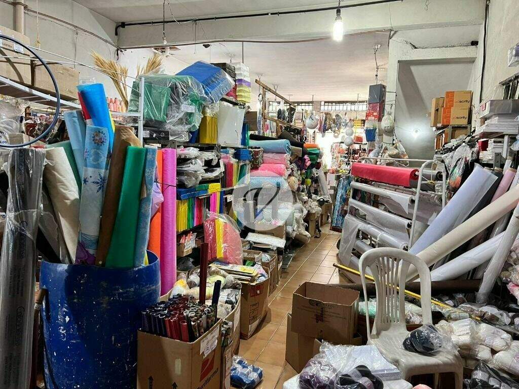 Prédio à venda no Vila Bela Vista: 