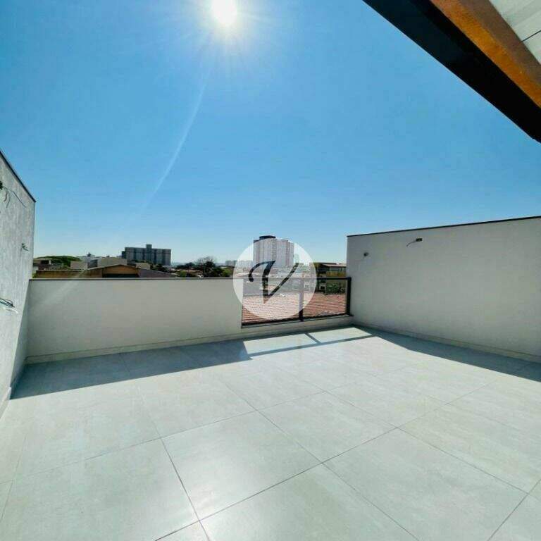 Apartamento Triplex à venda no Parque Industriário: 